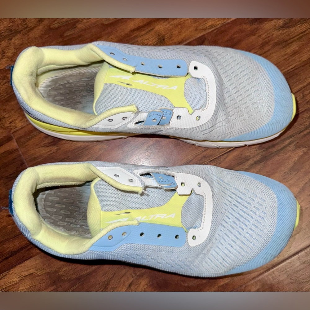 Altra Provision 5 - Women's Running Shoe. ALOA4VRC453. Size 6.5